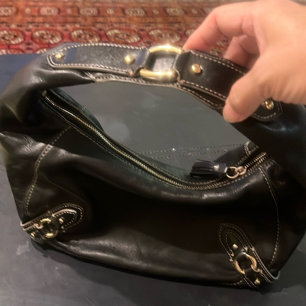 Cole Hahn leather medium purse black